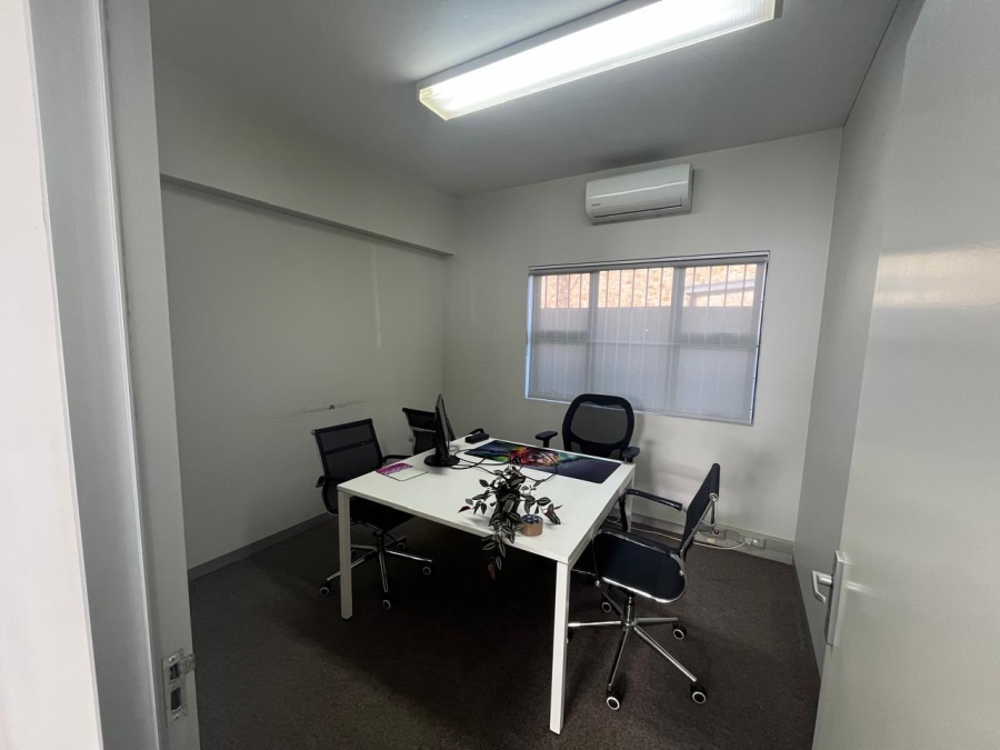 To Let Commercial Property for Rent in Berea Eastern Cape